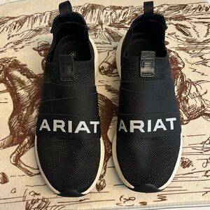 Ladies Ariat tennis shoes